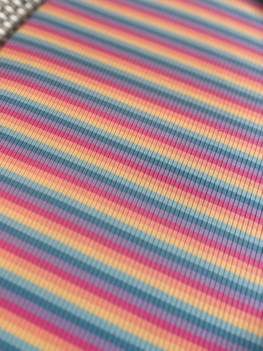 Hoeslaken verschoonmand/kinderwagen - strepen - pastel regenboog