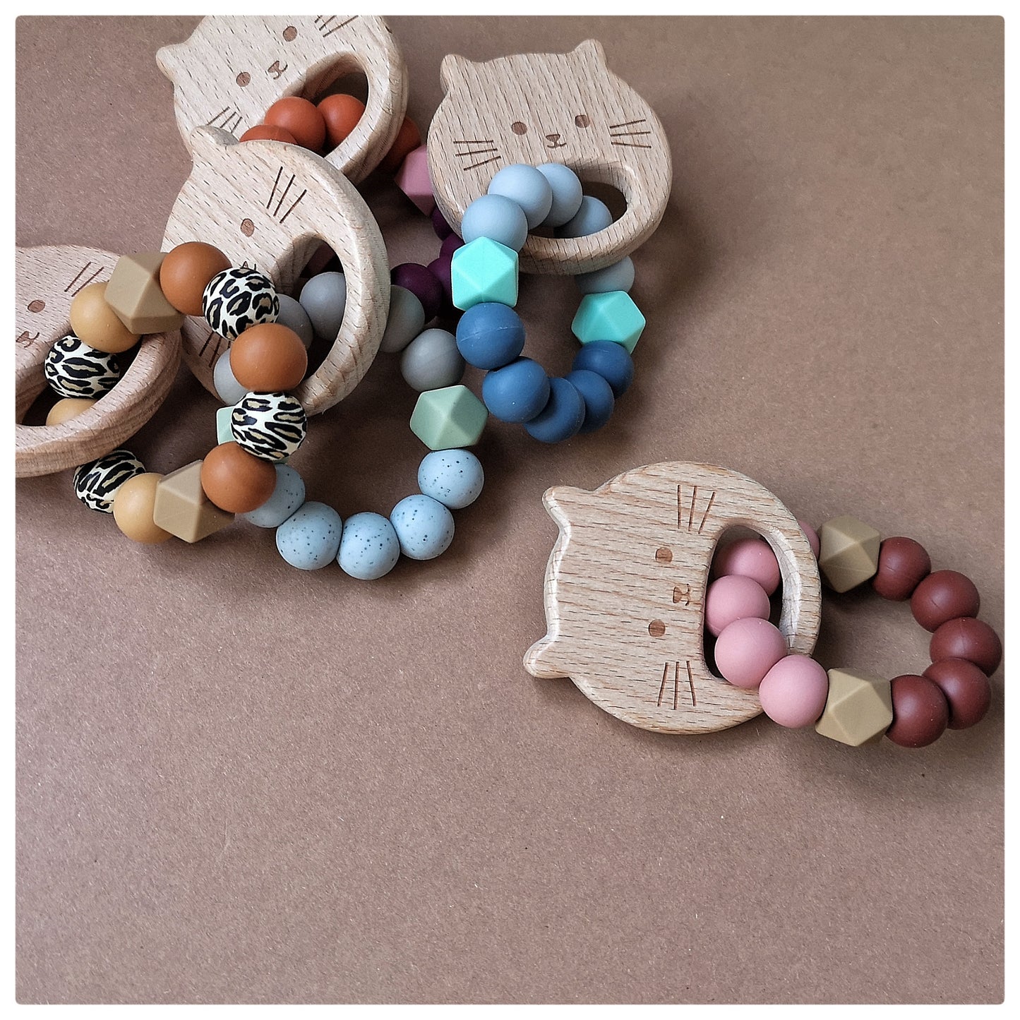 Bijtring Kat - keuze uit 5 kleuren