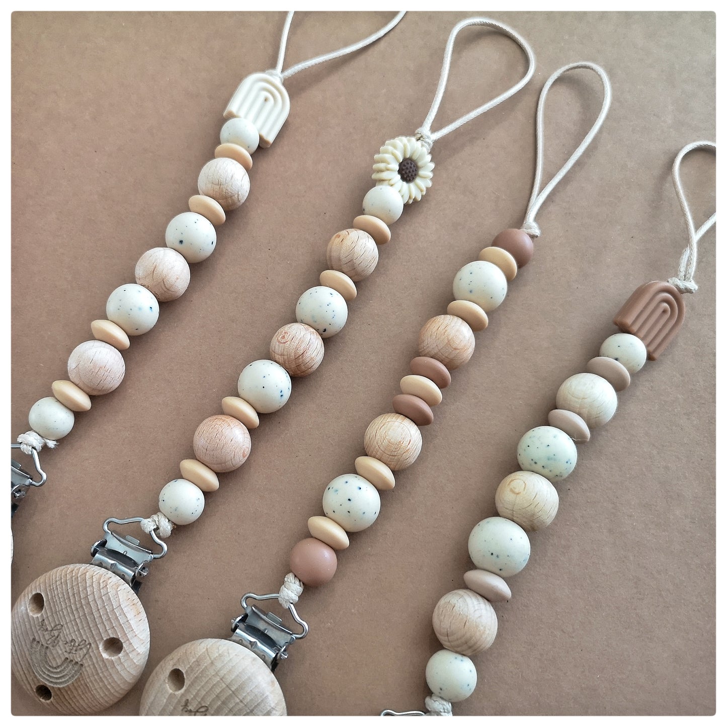 Speenkoord Boho Regenboog - Camel/Beige