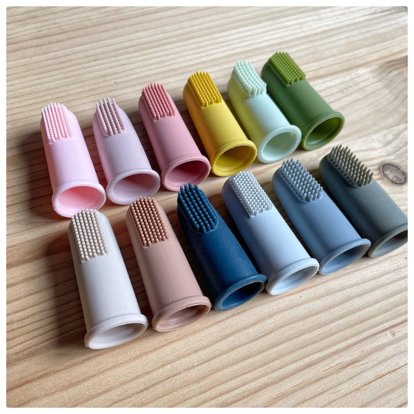Vingertandenborstel - keuze uit 12 kleuren