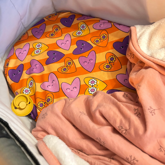 Hoeslaken verschoonmand/kinderwagen - Oranje/lila - hartjes