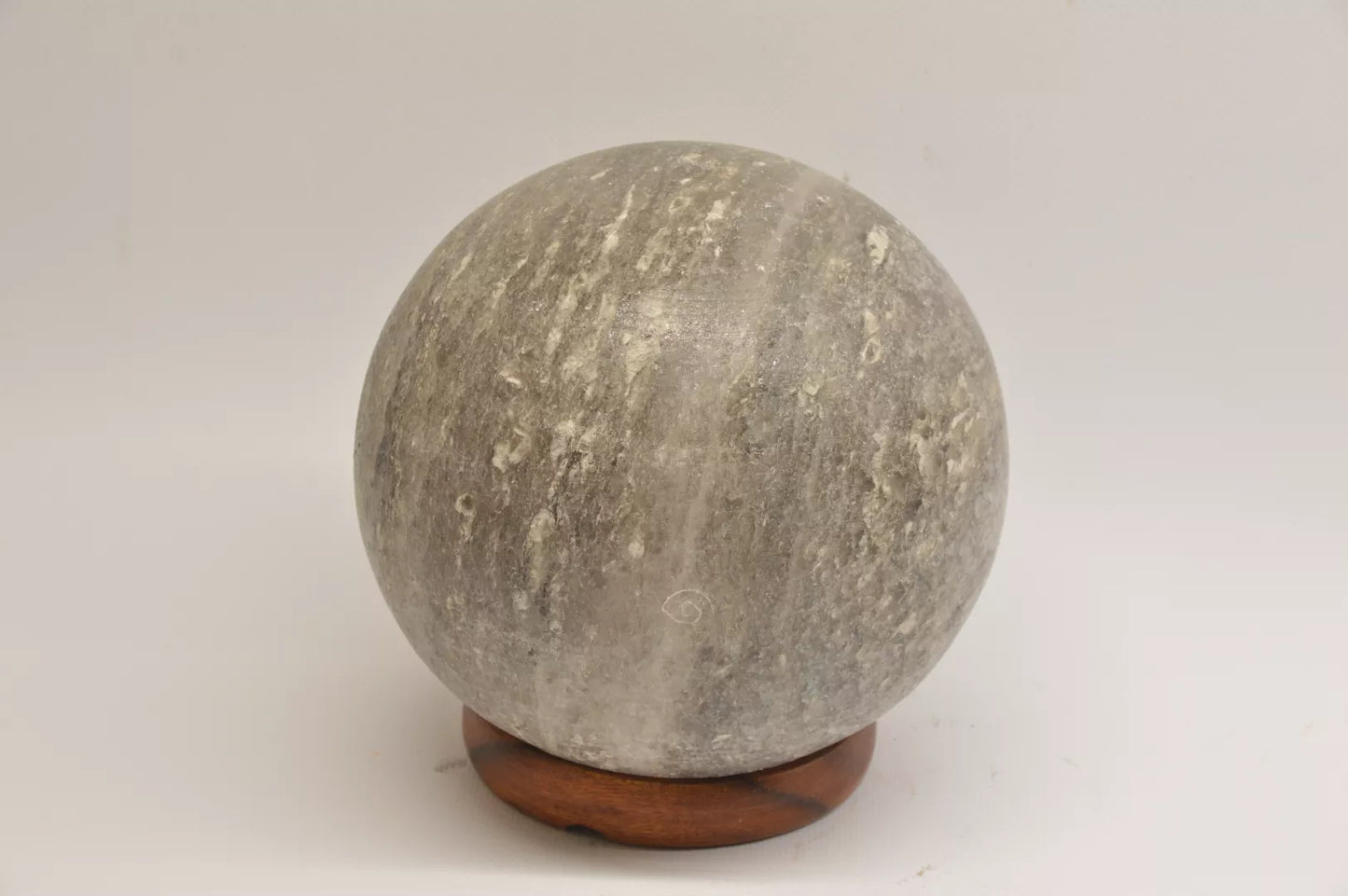 Himalaya zoutlamp bol grijs - 15cm - 3kg